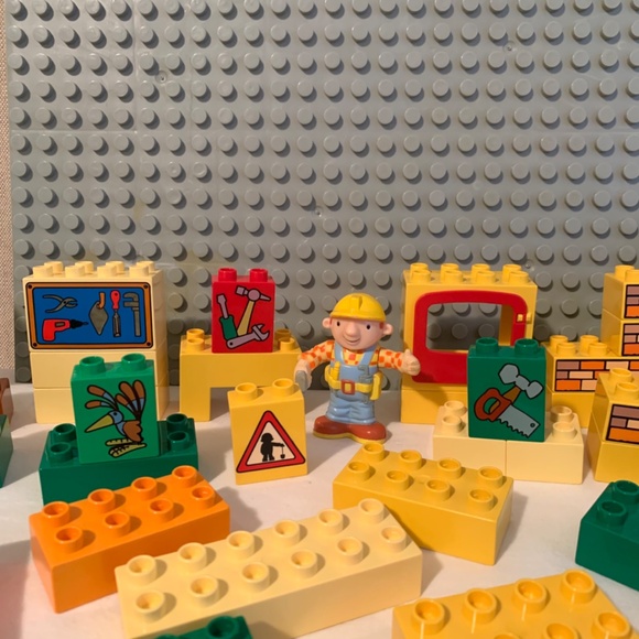 Vintage Lego Duplo Bob The Builder 75 Pieces With Large Building Plate - Picture 4 of 15
